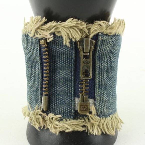 Chanel 01p Denim CC Crystal Logo Cuff Bracelet - Picture 9 of 12